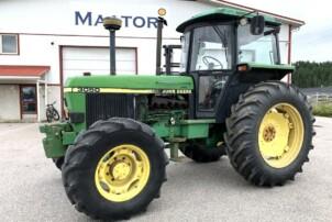 John Deere 3050