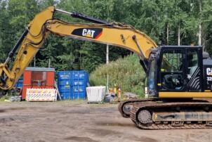 CAT 320E