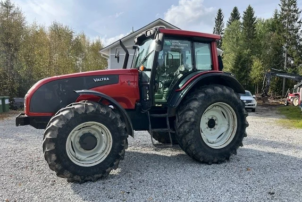 Valtra T 151