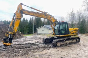 JCB JS 200 LC