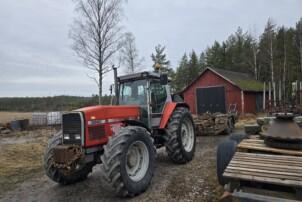 Massey Ferguson 3690 ja vetävä lavetti