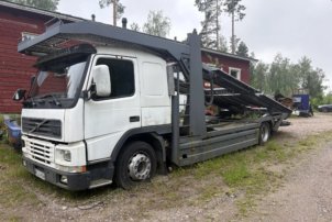 Volvo FM12 autonkuljetusauto