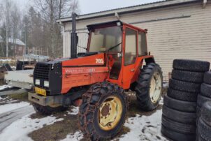 BLACK FRIDAY: Volvo Bm Valmet 703 4WD traktori (-20%)