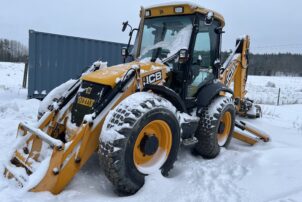 JCB 4CX  