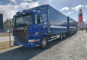 Scania R500 6x2 ketjupurku + Matec V42KP-550 ketjupurkuvaunu