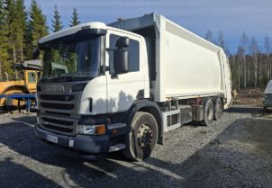 Scania P320 6X2*4 nosturilla