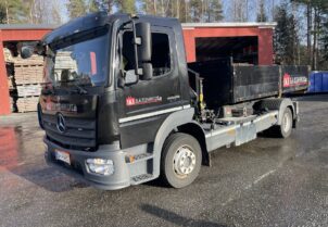 Mercedes Benz Atego 4x2 ja Hiab X-Hiduo 046 ja Multilift XR7S