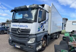 Mercedes-Benz Actros 2545