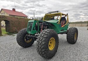Off Road kilpa-auto