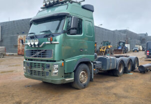 Volvo FH16 8x4 610