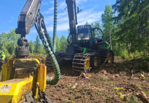 John Deere 1270G