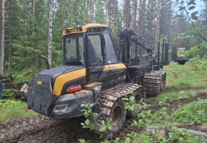 Ponsse Elk 8W (moottori vaihdettu 6000 h kohdalla)