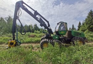 John Deere 1710E