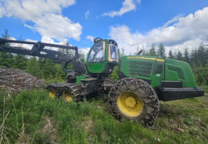 John Deere 1710E