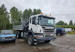 Scania P360 4X4 + Hiab + vaijerivaihtolaitteet