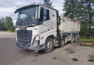 Volvo FH16 8x4 Kaivosauto